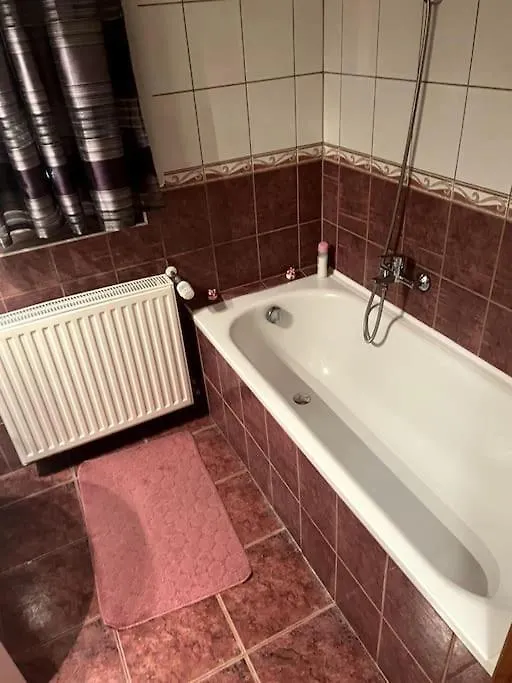 Laura Apartman Hajduszoboszlo 0*,